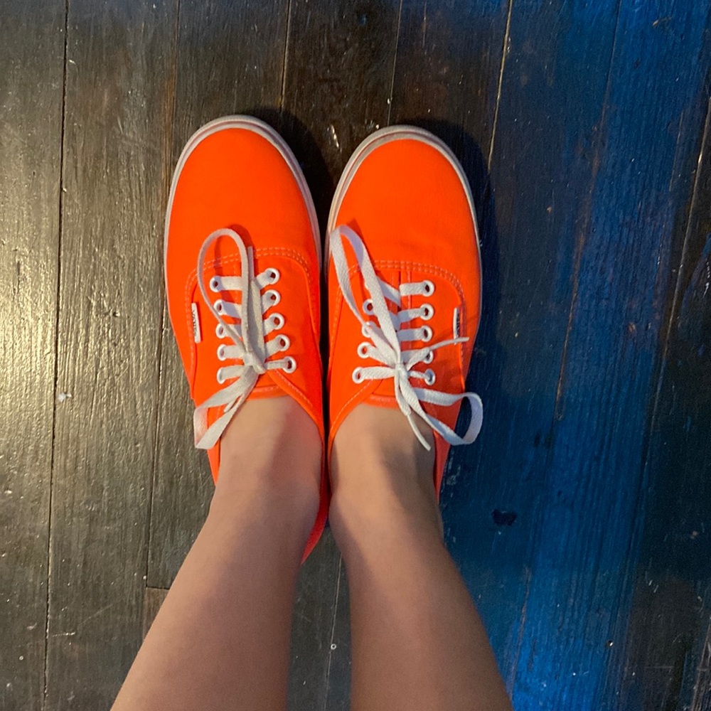 Hot Pink Vans! 💓